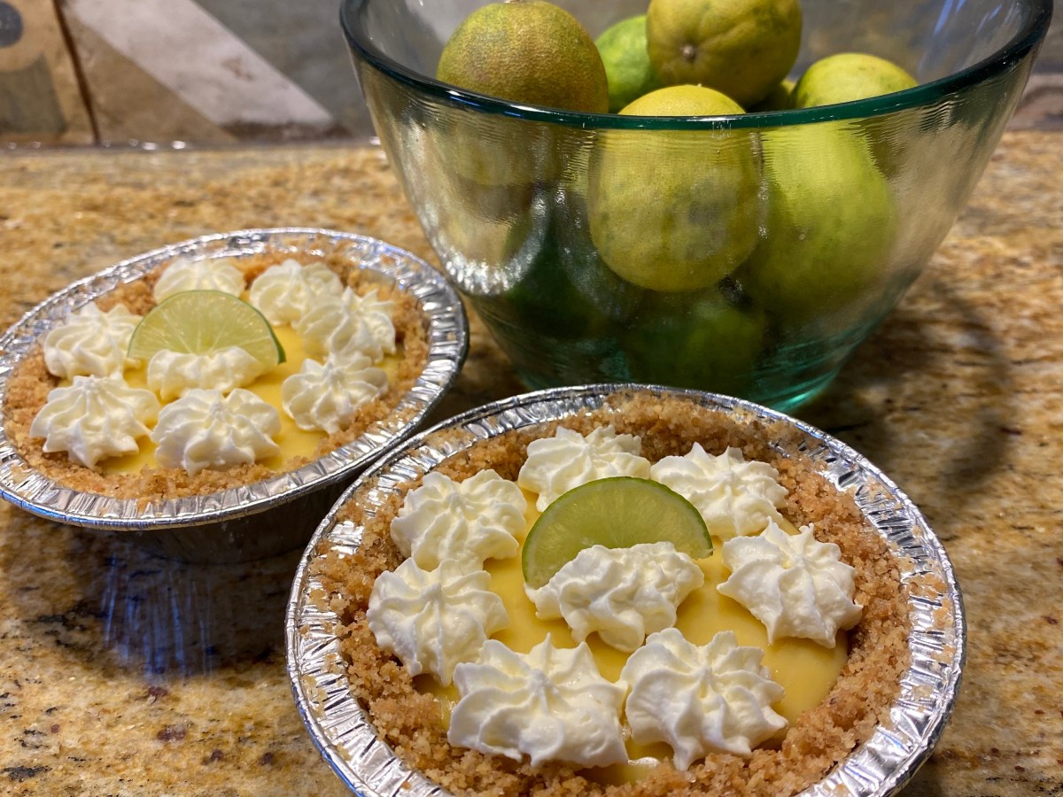 Make a Key Lime Pie with Sun Cookery